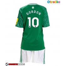 Otroške Nogometnih dresov Newcastle United Anthony Gordon #10 Gostujoči 2025-26 Kratki rokavi (+ hlače)